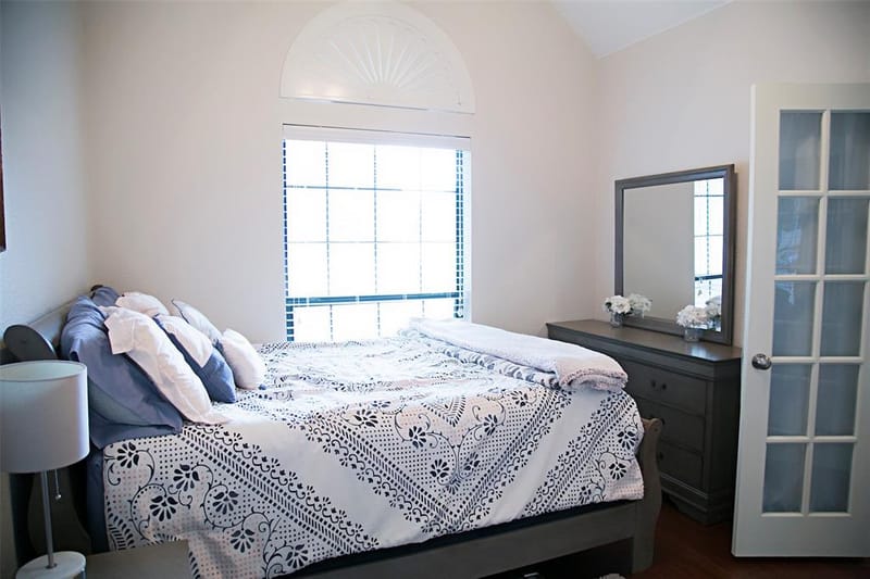 7416 Rolling Hills Drive, Benbrook TX 76126 - Photo 6