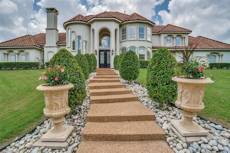 2200 Woodbridge Drive, McKinney TX 75072 - Photo 2