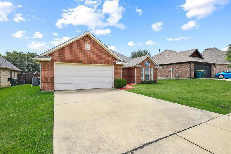 4810 Hilre Drive, Sherman TX 75092 - Photo 4