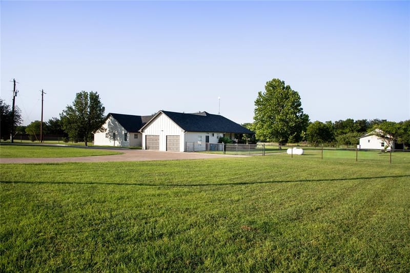 1324 Tidwell Road, Weatherford TX 76087 - Photo 3