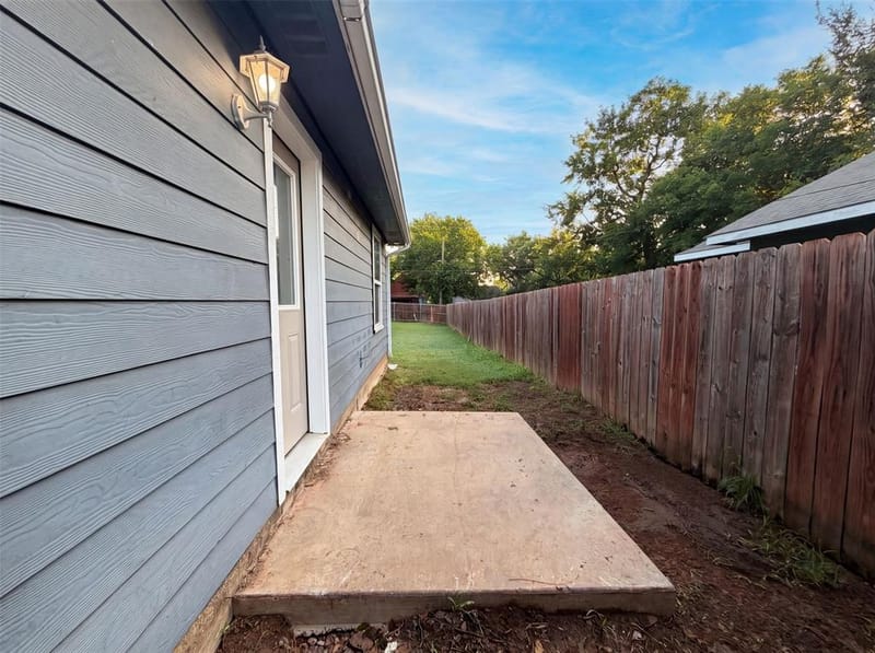 709 W Hull Street, Denison TX 75020 - Photo 17
