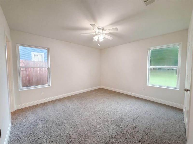 709 W Hull Street, Denison TX 75020 - Photo 11