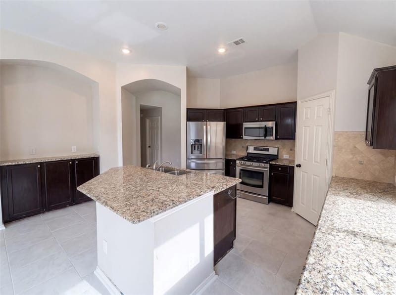 1441 Forest Oaks Court, Frisco TX 75036 - Photo 2