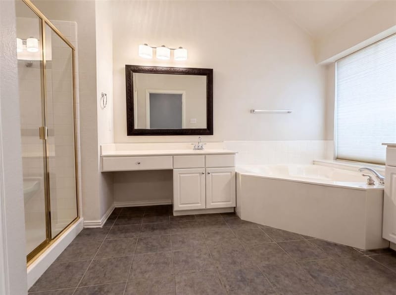 1441 Forest Oaks Court, Frisco TX 75036 - Photo 7