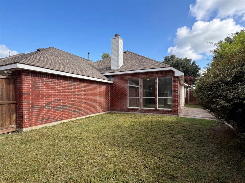 1441 Forest Oaks Court, Frisco TX 75036 - Photo 5