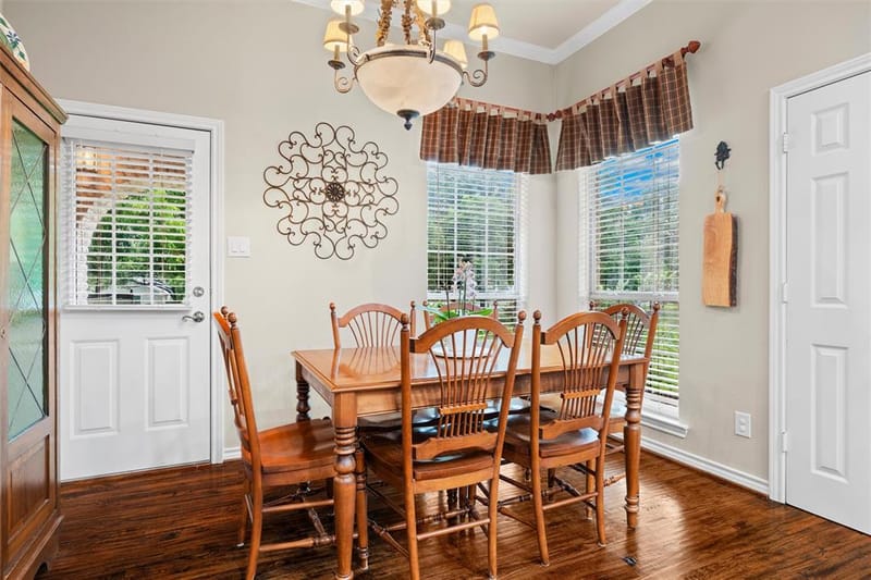 1718 Wanda Way, Arlington TX 76001 - Photo 10
