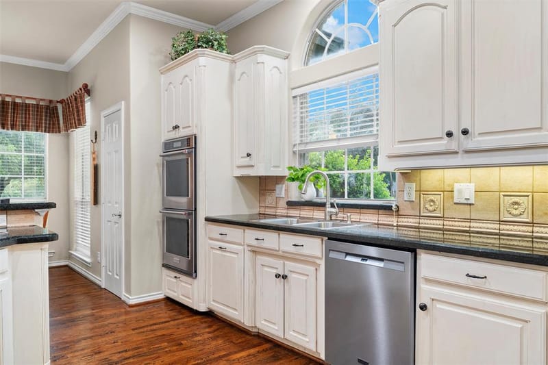 1718 Wanda Way, Arlington TX 76001 - Photo 14