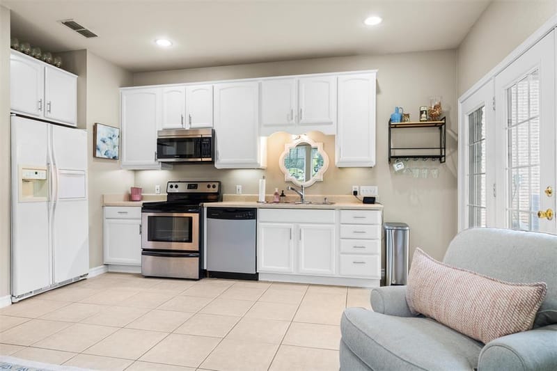 1718 Wanda Way, Arlington TX 76001 - Photo 31