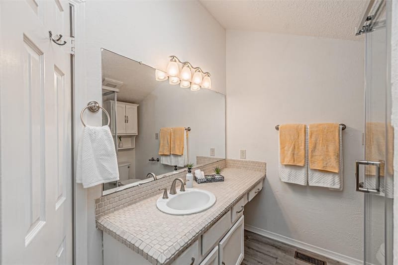 5590 Spring Valley Road # C205, Dallas TX 75254 - Photo 23