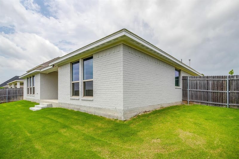 6913 Trail Rock Drive, Benbrook TX 76126 - Photo 35
