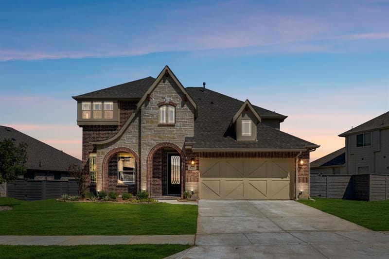 825 Twisted Leaf Lane, Little Elm TX 76227 - Photo 2