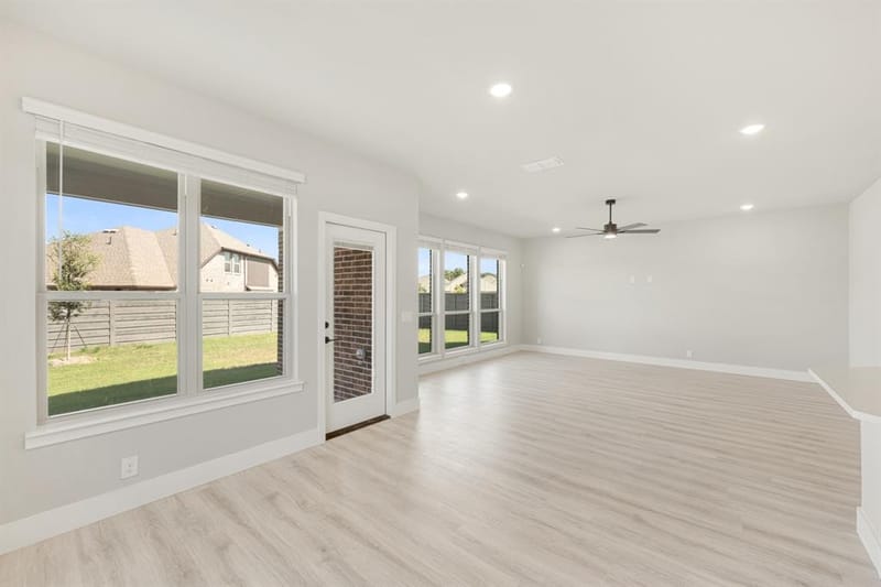 825 Twisted Leaf Lane, Little Elm TX 76227 - Photo 12