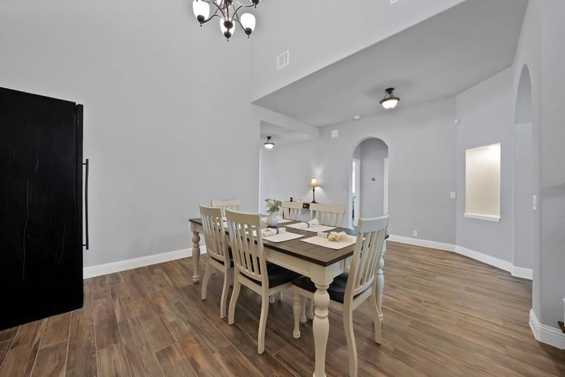 810 Sundown Court, Midlothian TX 76065 - Photo 11