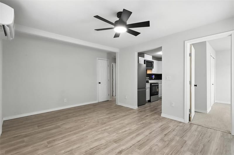 3212 Galvez Avenue, Fort Worth TX 76111 - Photo 3