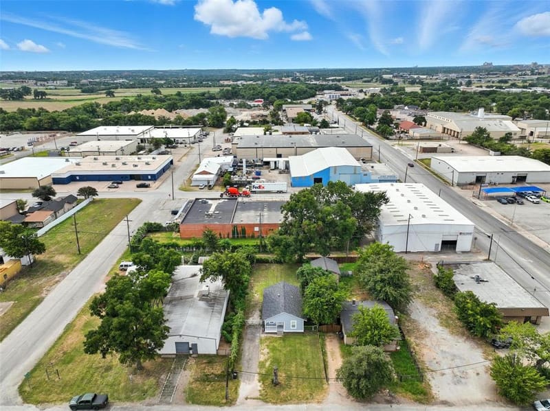 3212 Galvez Avenue, Fort Worth TX 76111 - Photo 20