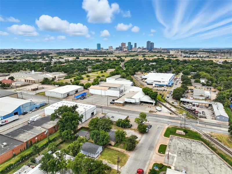 3212 Galvez Avenue, Fort Worth TX 76111 - Photo 19