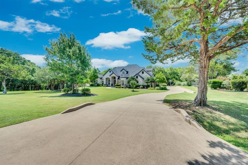 3840 Angela Court, Midlothian TX 76065 - Photo 3