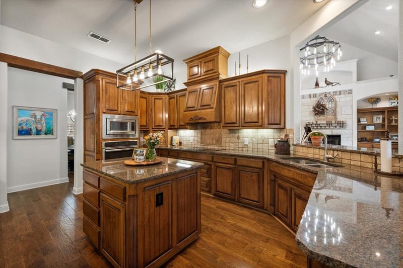 3840 Angela Court, Midlothian TX 76065 - Photo 14