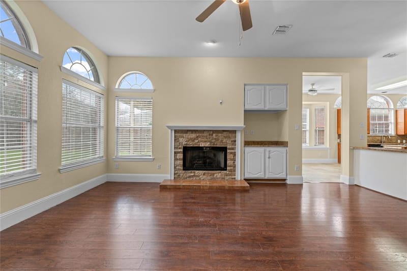3607 Flagstone Drive, Carrollton TX 75007 - Photo 9