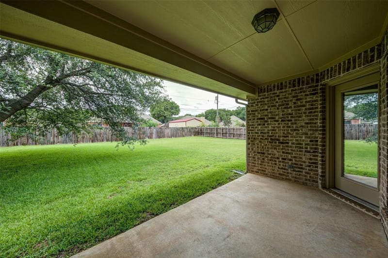 2105 Ridgewood Drive, Bridgeport TX 76426 - Photo 16