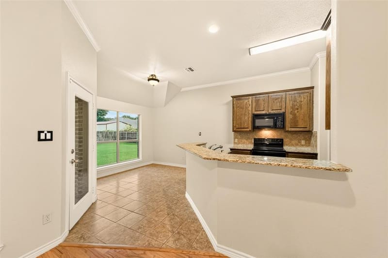 2105 Ridgewood Drive, Bridgeport TX 76426 - Photo 10