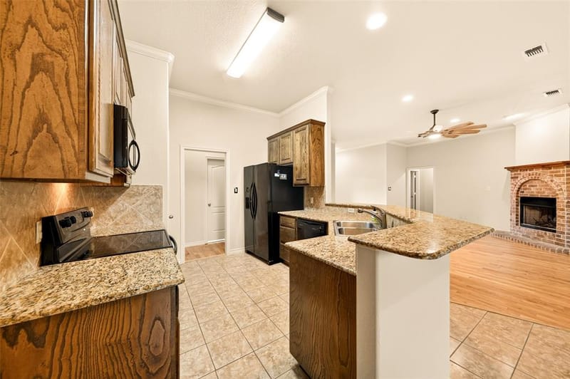 2105 Ridgewood Drive, Bridgeport TX 76426 - Photo 11