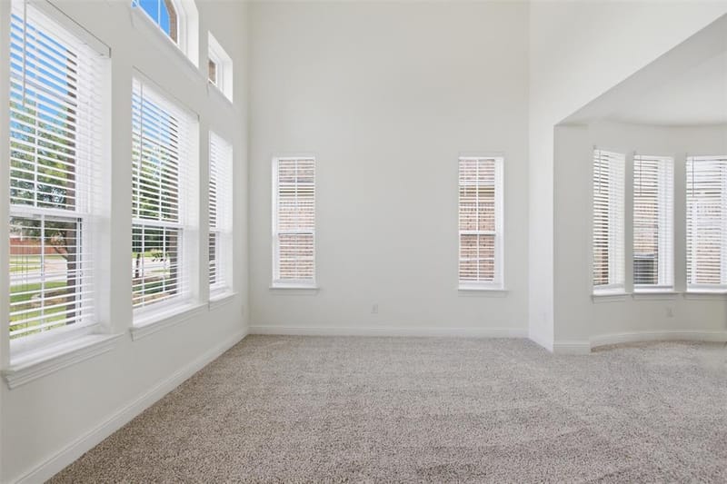 318 Gleneagles Drive, Garland TX 75040 - Photo 5