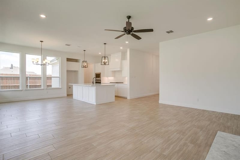 6926 Trail Rock Drive, Benbrook TX 76126 - Photo 7