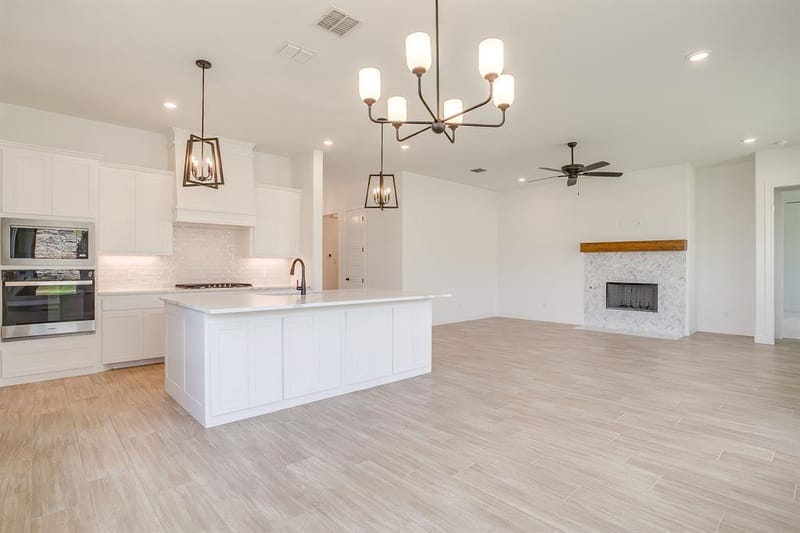 6926 Trail Rock Drive, Benbrook TX 76126 - Photo 11