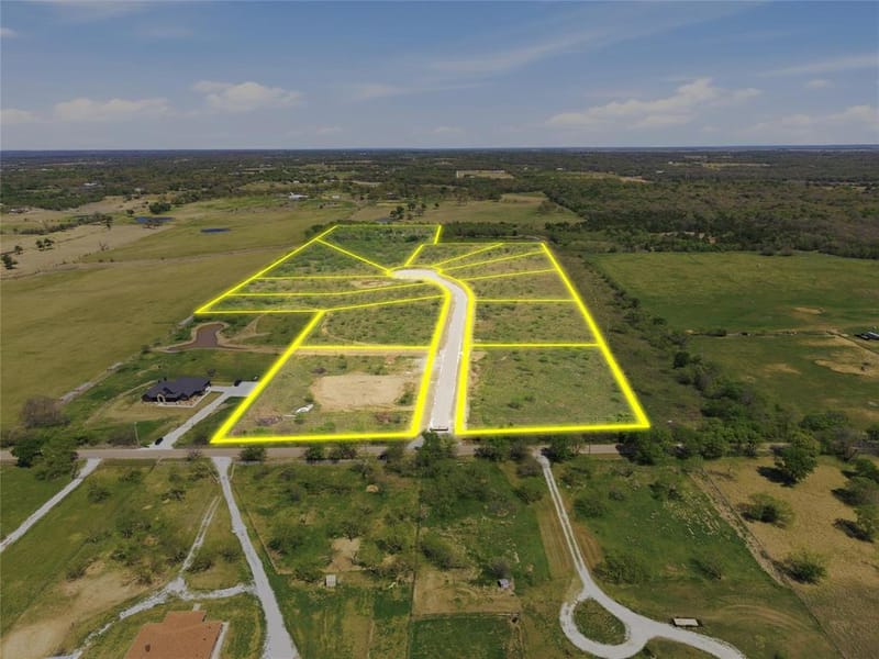 1417 Weston Ridge, Grandview TX 76050 - Photo 3