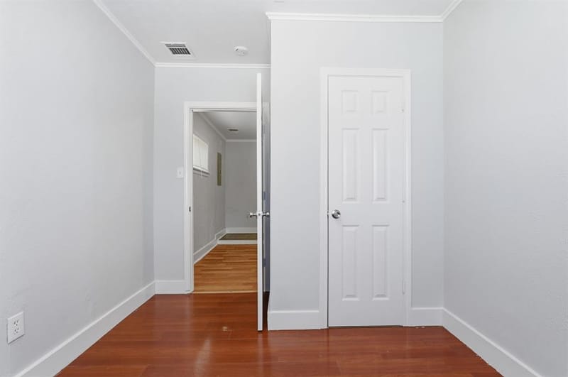 760 Oakwood Avenue, Hurst TX 76053 - Photo 17