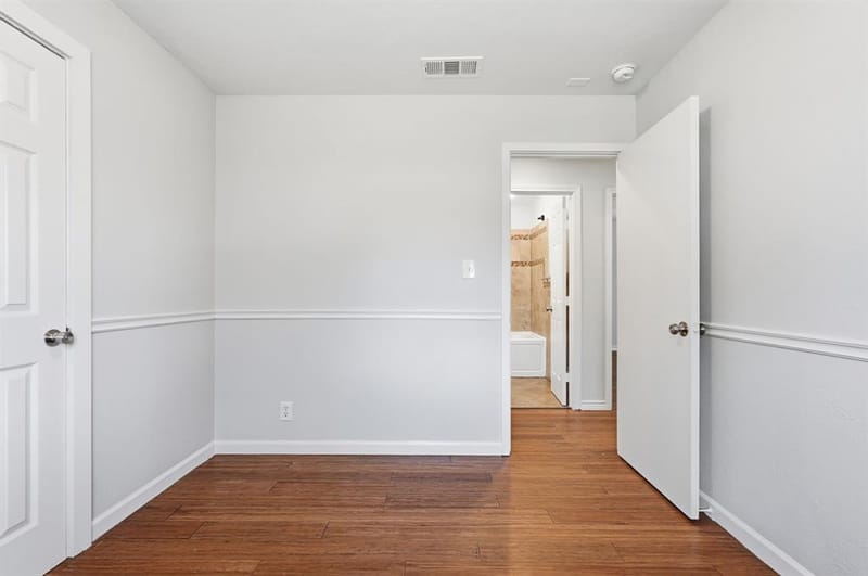 760 Oakwood Avenue, Hurst TX 76053 - Photo 24