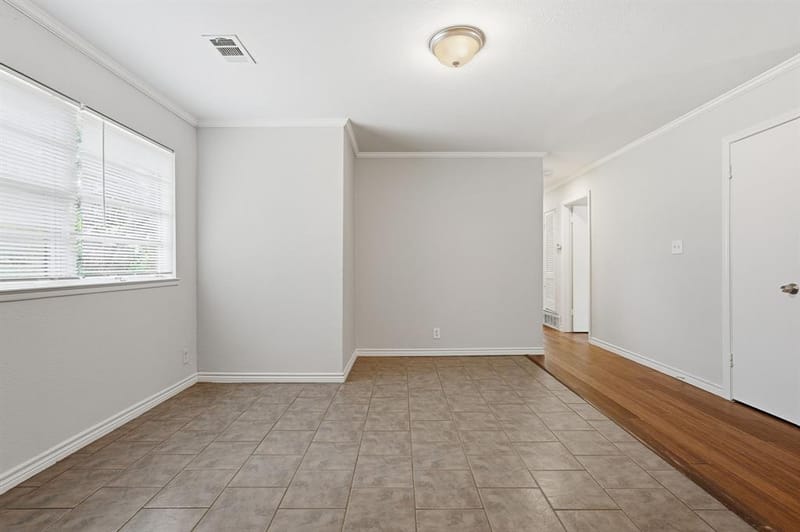 760 Oakwood Avenue, Hurst TX 76053 - Photo 8
