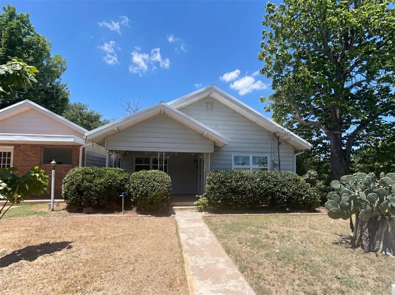 421 N 3rd Street, Jacksboro TX 76458 - Photo 18