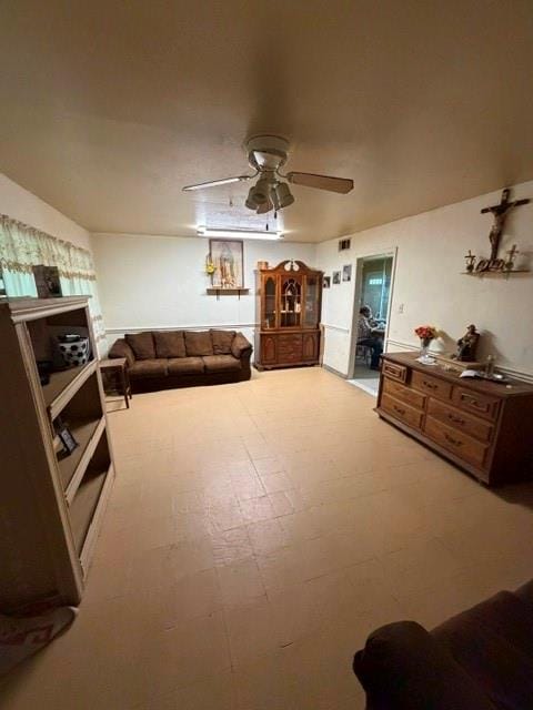 430 W Phillips Court, Grand Prairie TX 75051 - Photo 2
