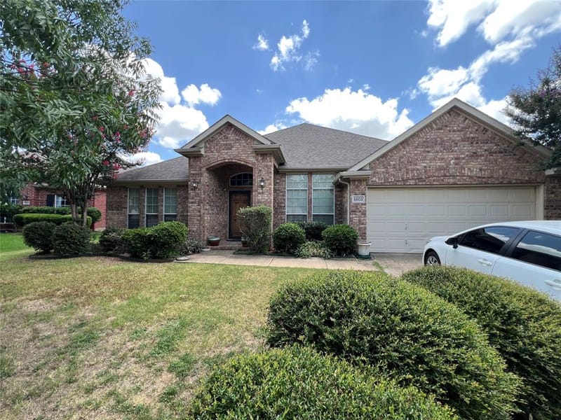 4605 Bellflower Way, Fort Worth TX 76123 - Photo 2