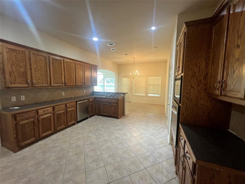 4605 Bellflower Way, Fort Worth TX 76123 - Photo 12