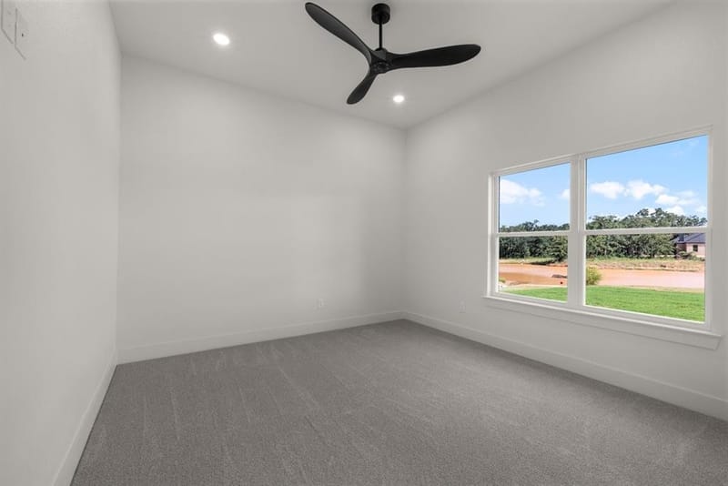 508 Ashlow Court, Springtown TX 76082 - Photo 11