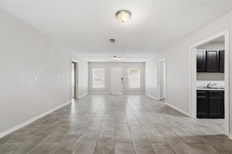 2663 Burton Avenue, Fort Worth TX 76105 - Photo 7