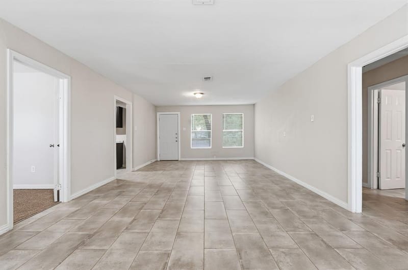 2663 Burton Avenue, Fort Worth TX 76105 - Photo 8