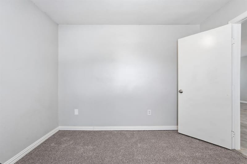 2663 Burton Avenue, Fort Worth TX 76105 - Photo 21