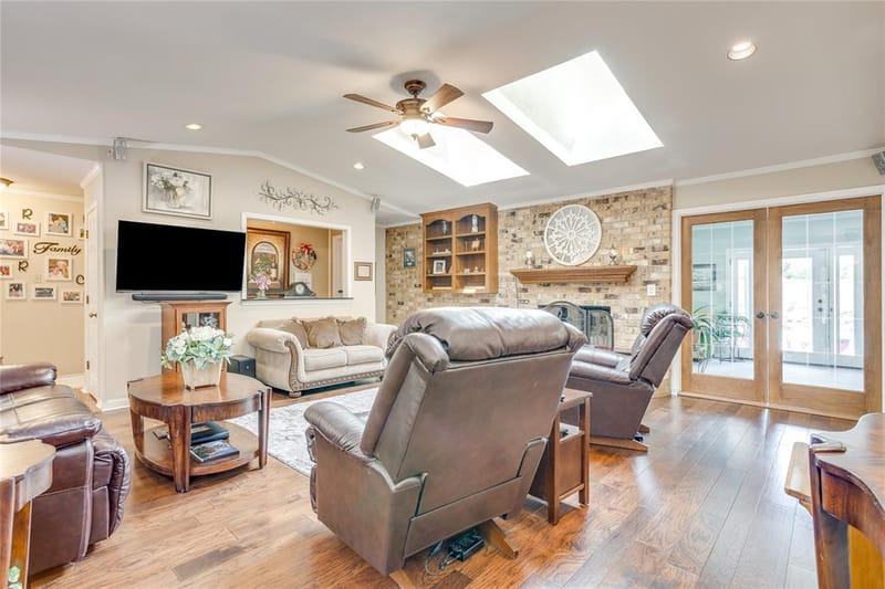 922 Highland Drive, Cleburne TX 76033 - Photo 13