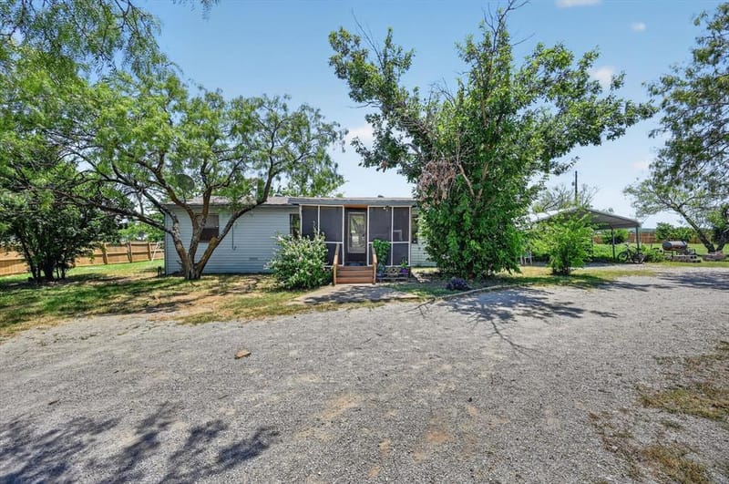 736 Little Joe Road, Sanger TX 76266 - Photo 2