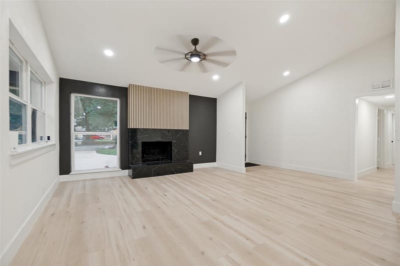 2909 Silverton Drive, Dallas TX 75229 - Photo 2
