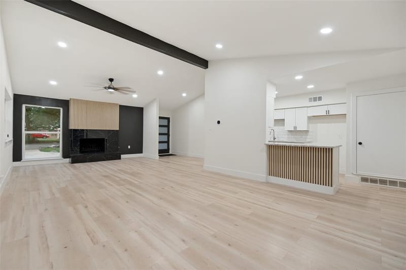2909 Silverton Drive, Dallas TX 75229 - Photo 9