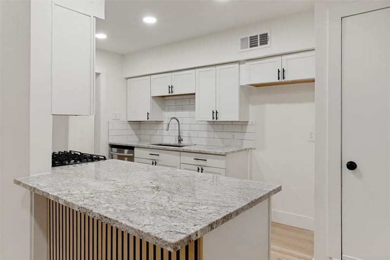 2909 Silverton Drive, Dallas TX 75229 - Photo 11