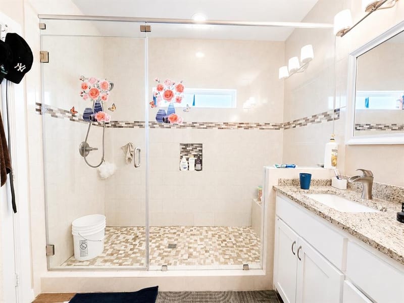 6802 Christina Lane, Garland TX 75043 - Photo 12