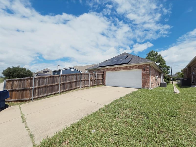6802 Christina Lane, Garland TX 75043 - Photo 20