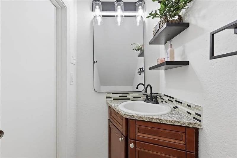 8750 Park Lane # 111, Dallas TX 75231 - Photo 16