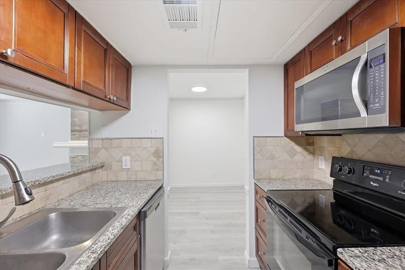 8750 Park Lane # 111, Dallas TX 75231 - Photo 7
